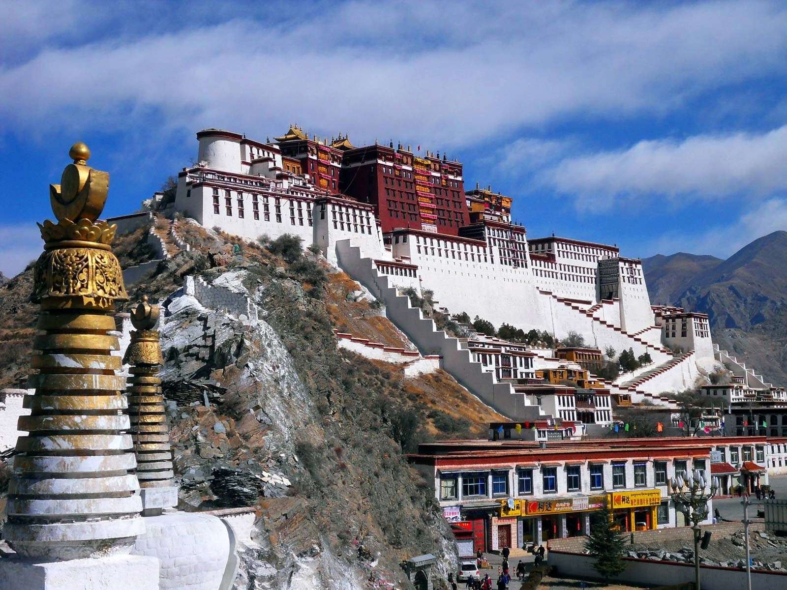 Tibet famous building 