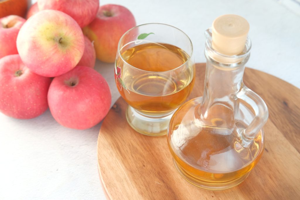 apple cider vinegar with mother